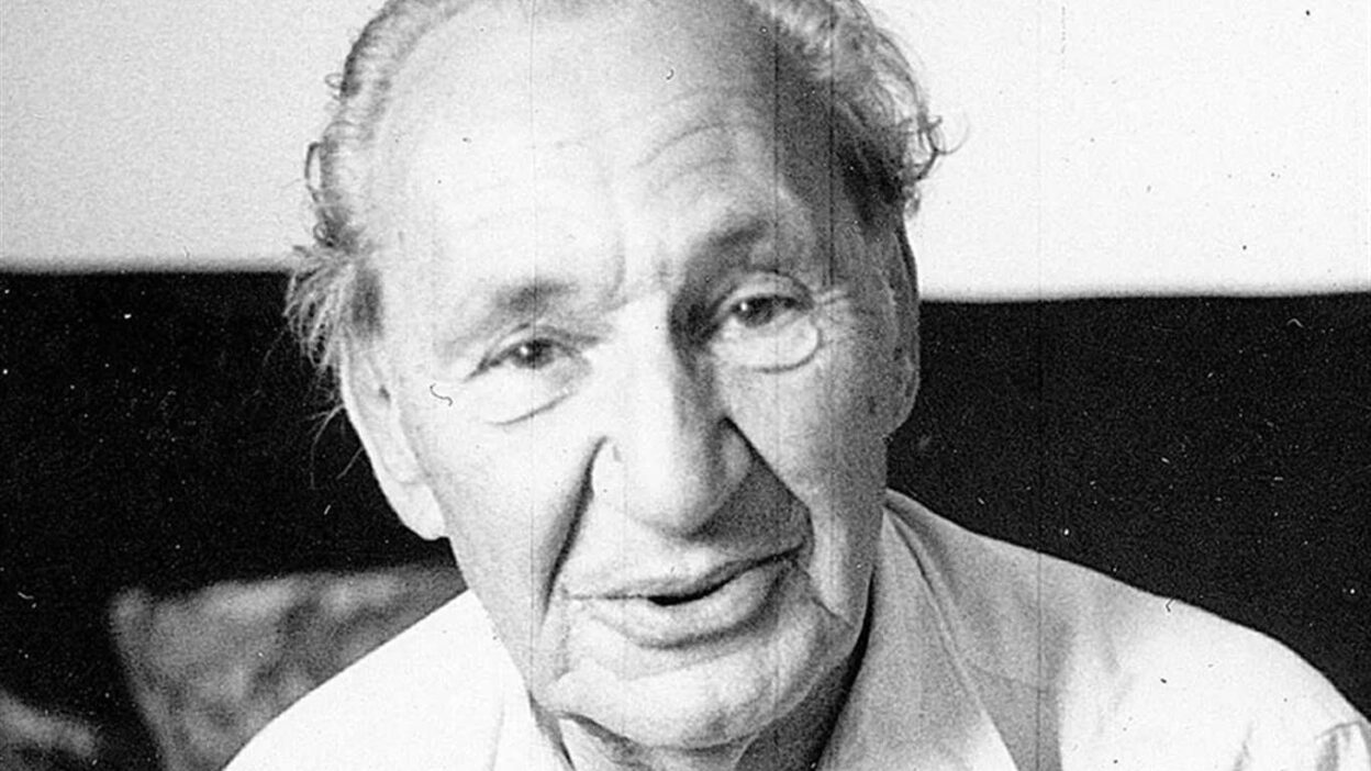 Halikarnas Balıkçısı Kimdir