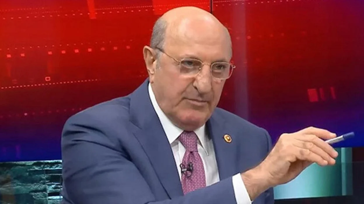 İlhan Kesici Kimdir