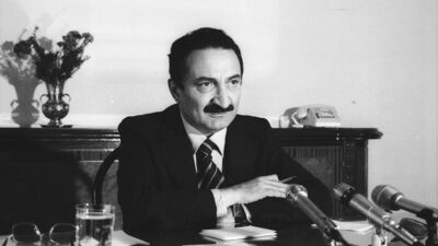 Bülent Ecevit Kimdir