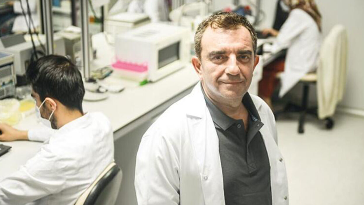 Aykut Özdarendeli Kimdir