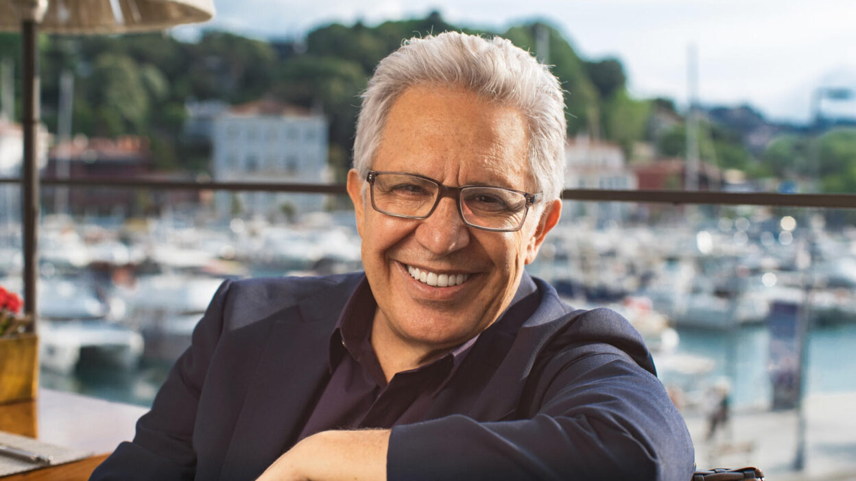 Zülfü Livaneli Kimdir