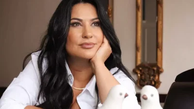 İclal Aydın Kimdir