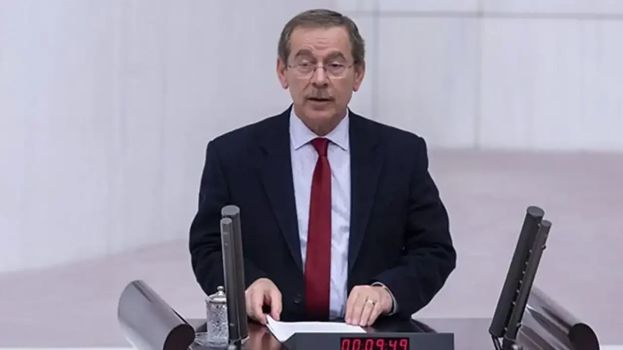 Abdüllatif Şener Kimdir