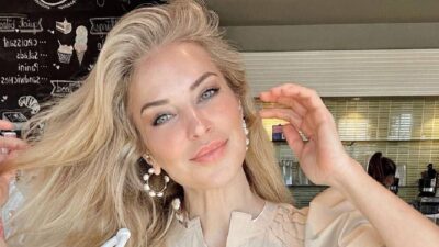 Burcu Esmersoy Kimdir