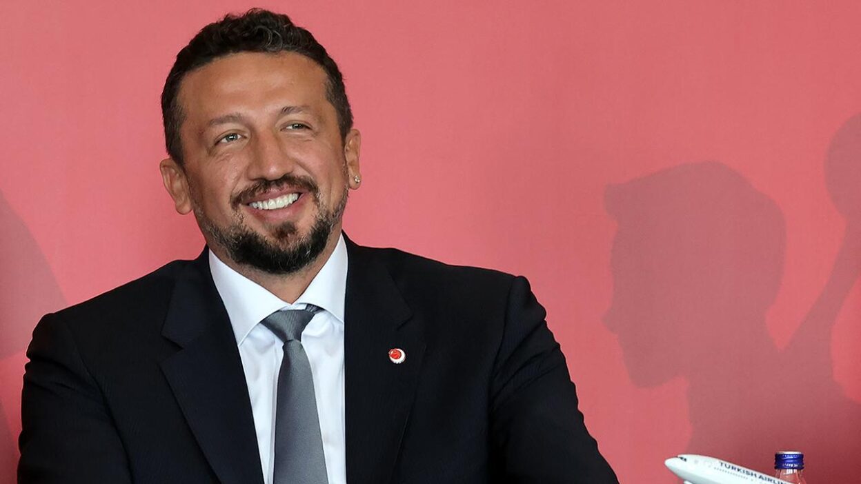 Hidayet Türkoğlu Kimdir