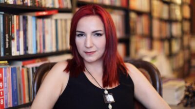 Zehra Çelenk Kimdir